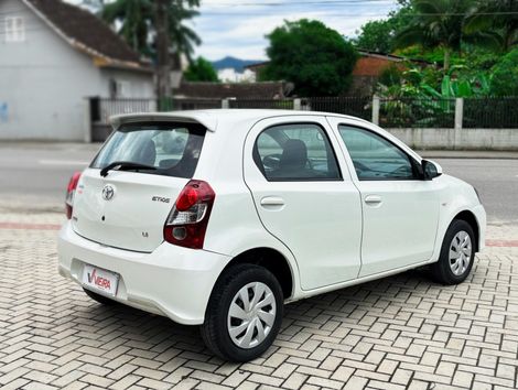 Toyota ETIOS X 1.3 Flex 16V 5p Aut.