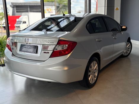 Honda Civic Sedan LXR 2.0 Flexone 16V Aut. 4p