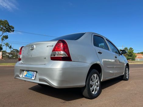 Toyota ETIOS X Plus 1.5 Flex 16V 5p Aut.