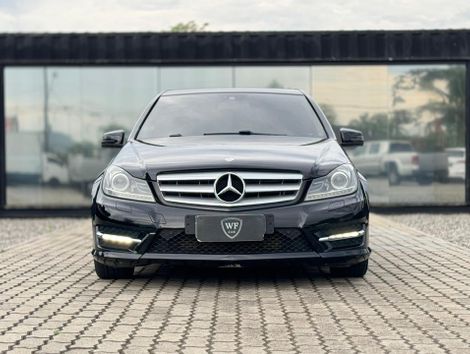 Mercedes C-180 CGI Sport 1.6 TB 16V 156cv Aut.