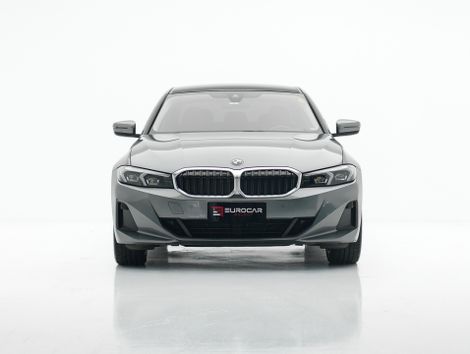 BMW 320i