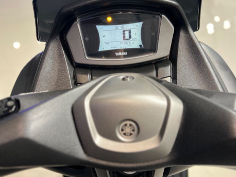 YAMAHA NMAX 160