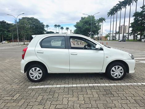 Toyota ETIOS XS 1.5 Flex 16V 5p Mec.