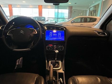 Citroën C4 LOUNGE Exclusive 1.6 Turbo 4p Aut.