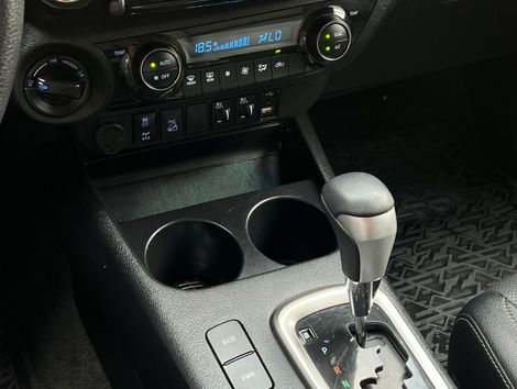 Toyota Hilux CD SRX 4x4 2.8 TDI 16V Diesel Aut.