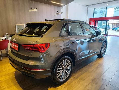 Audi Q3 Black S Line 1.4 TFSI S-tronic