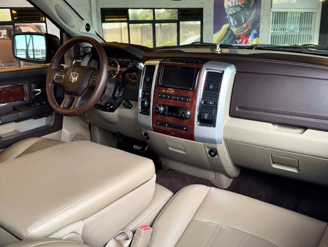 Dodge Ram 2500 LARAMIE 6.7 TDI CD 4x4 Dies