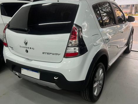 Renault SANDERO STEPWAY Hi-Flex 1.6 16V 5p Aut.