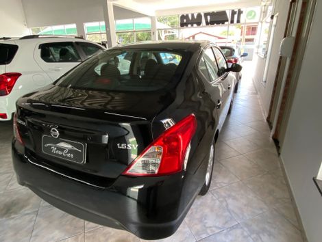 Nissan VERSA SV 1.6 16V FlexStart 4p Aut.