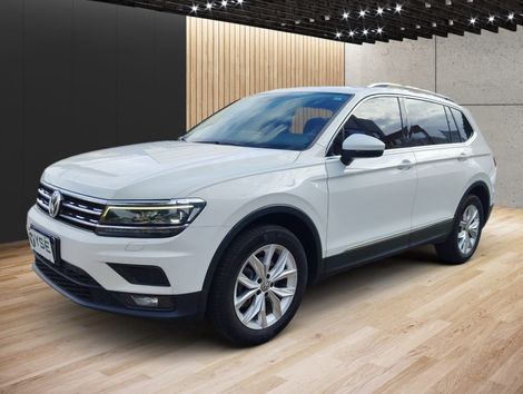 VolksWagen TIGUAN Allspac Comf 250 TSI 1.4 Flex