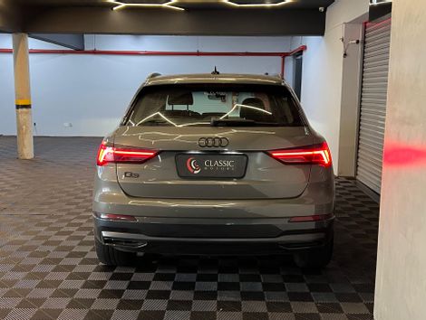 Audi Q3 Black Ed. 1.4 TFSI Flex/Black S-tron.