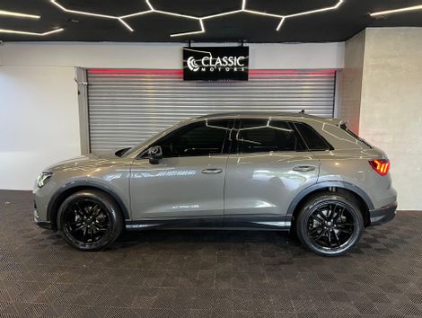 Audi Q3 Black Ed. 1.4 TFSI Flex/Black S-tron.