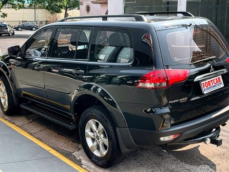 Mitsubishi Pajero DAKAR 3.2 4x4 T.I. Dies. 5p Aut.