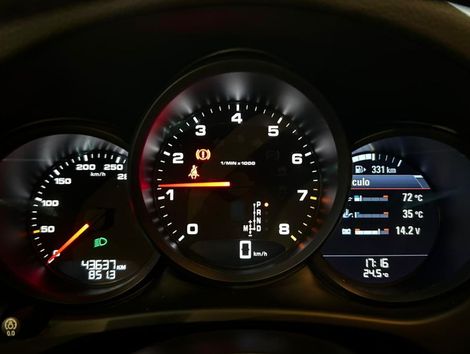 Porsche Macan 2.0 Turbo