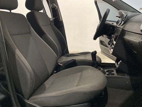 VolksWagen VOYAGE TREND 1.6 Mi Total Flex 8V 4p
