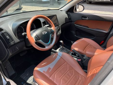 Hyundai i30 2.0 16V 145cv 5p Aut.