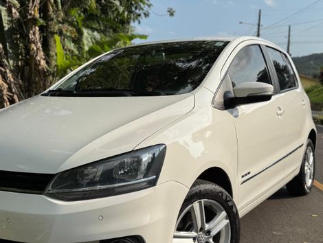 VolksWagen Fox Highline1.6 Flex 16V 5p