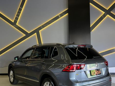 VolksWagen TIGUAN Allspac Comf 250 TSI 1.4 Flex