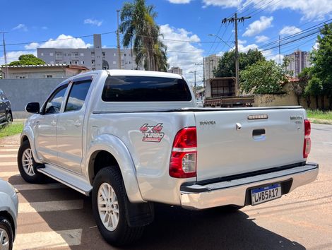 Toyota Hilux CD SRV D4-D 4x4 3.0 TDI Diesel Aut