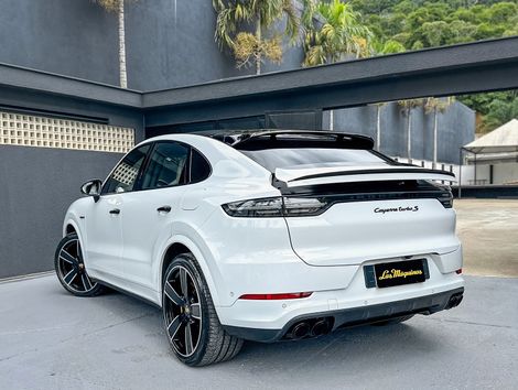 Porsche Cayenne Turbo S E-Hybrid 4.0 V8 680cv