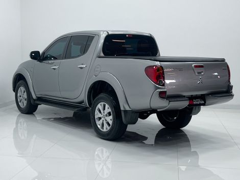 Mitsubishi L200 Triton HLS 2.4 Flex 16V CD Mec.