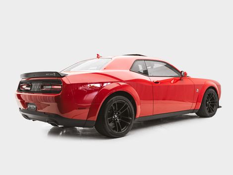 Dodge Challenger R/T Scat Pack