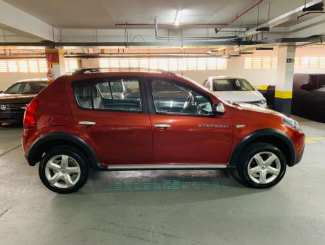 Renault SANDERO STEPWAY Hi-Flex 1.6 16V 5p