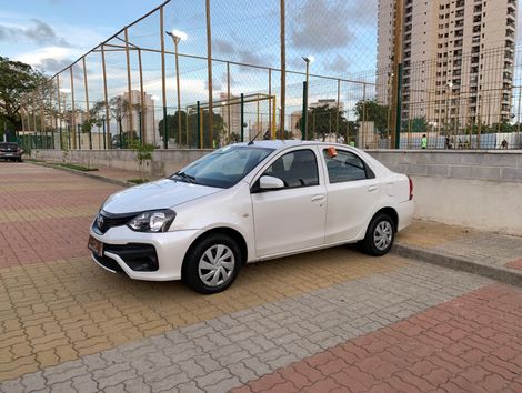 Toyota ETIOS X Sedan 1.5 Flex 16V 4p Mec.