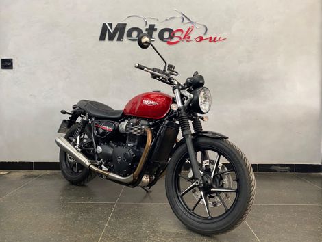 TRIUMPH STREET  TWIN 900cc