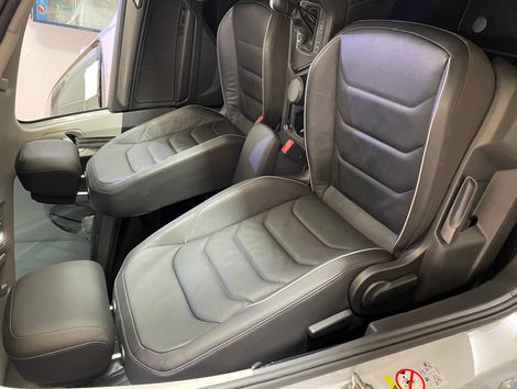 VolksWagen TIGUAN Allspac Comf 250 TSI 1.4 Flex