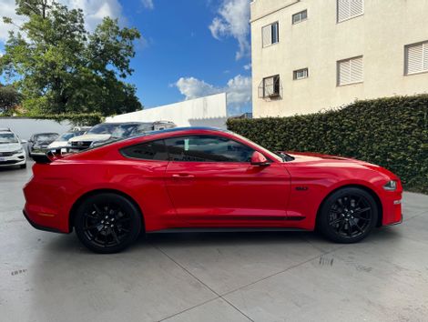 Ford Mustang Black Shadow 5.0 V8