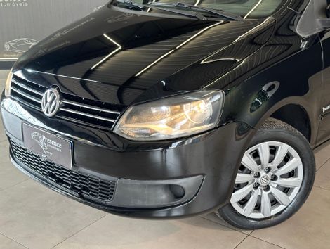 VolksWagen Fox 1.6 Mi Total Flex 8V 5p