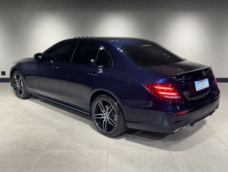 Mercedes E-300 Avantgarde Sport 2.0 TB 258cv Aut.