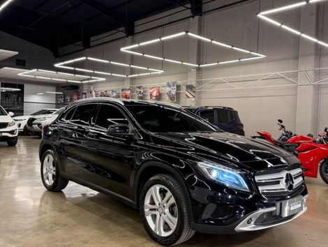 Mercedes GLA 250 Enduro 2.0 TB 16V 211cv Aut.