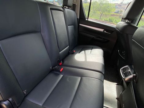 Toyota Hilux CD SRV 4x4 2.8 TDI Diesel Aut.