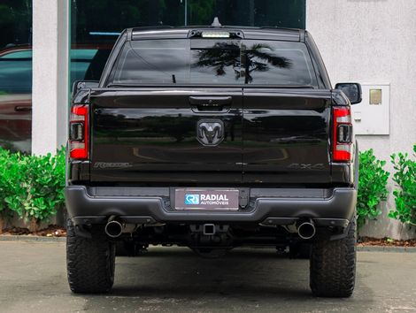 RAM 1500 REBEL 5.7 HEMI CD V8 4x4 Aut.