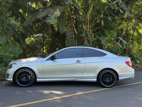 Mercedes C-180 CGI Coupe Sport 1.6 TB 16V Aut.