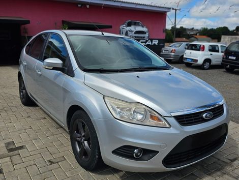 Ford Focus 1.6 S/SE/SE Plus Flex 8V/16V  5p