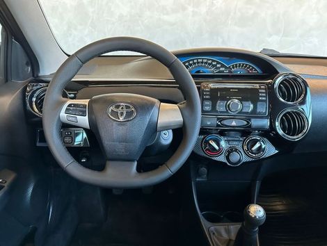 Toyota ETIOS XLS Sedan 1.5 Flex 16V 4p Mec.
