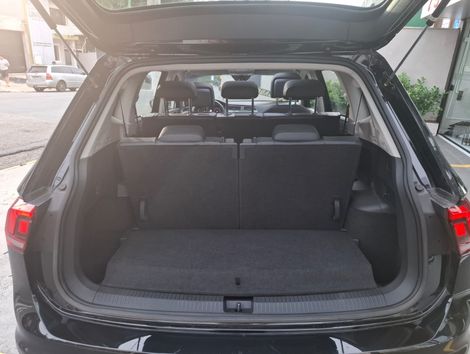 VolksWagen TIGUAN Allspac Comf 250 TSI 1.4 Flex