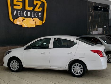 Nissan VERSA V-DRIVE PLUS 1.6 16V Flex Aut.