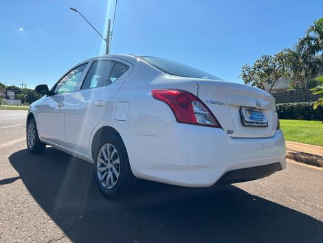 Nissan VERSA S 1.6 16V FlexStart 4p Mec.