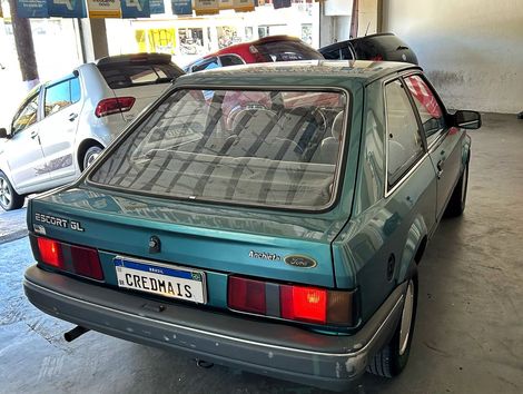 Ford Escort GL 1.6i / 1.6