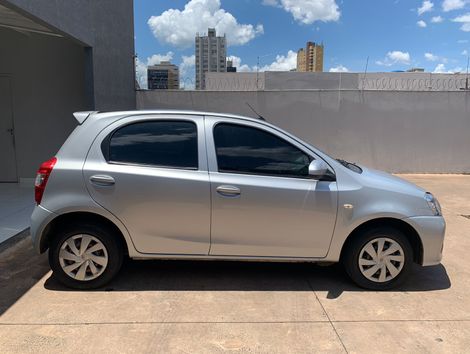 Toyota ETIOS X 1.3 Flex 16V 5p Mec.