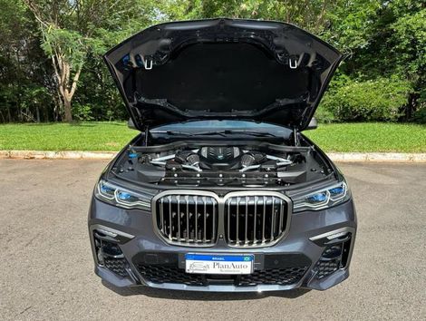 BMW 4.4 V8 GASOLINA M50i STEPTRONIC