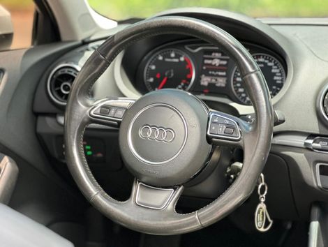 AUDI 1.8 TFSI SEDAN AMBITION 16V 180CV GASOLINA 4P AUTOMÁTICO