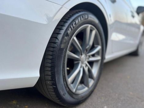 AUDI 1.8 TFSI SEDAN AMBITION 16V 180CV GASOLINA 4P AUTOMÁTICO