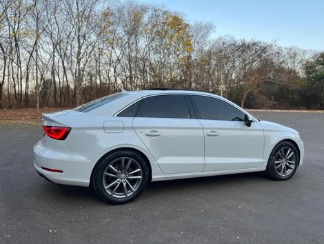 AUDI 1.8 TFSI SEDAN AMBITION 16V 180CV GASOLINA 4P AUTOMÁTICO