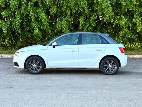 AUDI 1.4 TFSI ATTRACTION 16V 122CV GASOLINA 4P AUTOMÁTICO