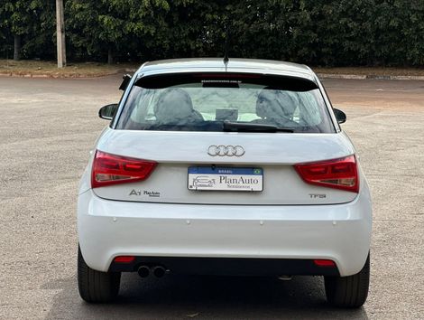 AUDI 1.4 TFSI ATTRACTION 16V 122CV GASOLINA 4P AUTOMÁTICO